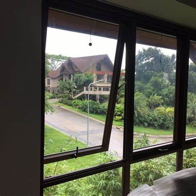 Serbaguna Aluminium Besar Atas Windows Hang Windproof Kekuatan Tinggi