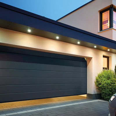 Windproof Aluminium Rolling Door Shutter Permukaan halus Disesuaikan