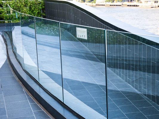 10-13mm Ketebalan Laminated Safety Glass dengan Clear Film Tempered Glass